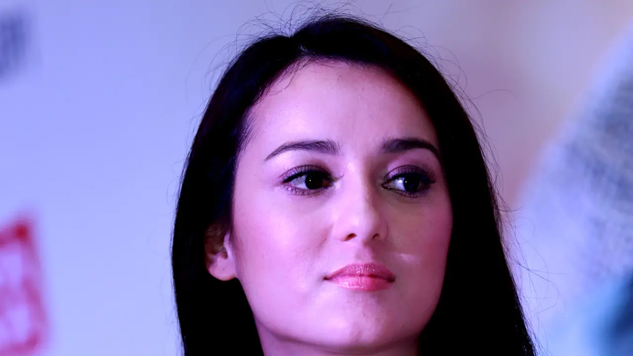 Julie Estelle