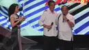  Jokowi dan Ical pun tampak berangkulan dan tetap hangat meski dalam bursa capres harus bersaing (Liputan6.com/Herman Zakharia) 
