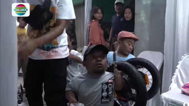 Sempat Rebutan Hak Asuh, Ini 5 Momen Daus Mini Rayakan Khitan Anak Bareng Mantan Istri