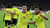 Pemain naturalisasi Timnas Malaysia, Sergio Aguero (19) merayakan gol ke gawang Timnas Laos pada Piala AFF 2022, Sabtu (24/12/2022). (Dok. FA Malaysia)