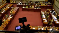 Komisi III DPR tengah menggelar rapat (Liputan6.com/Faisal R Syam)