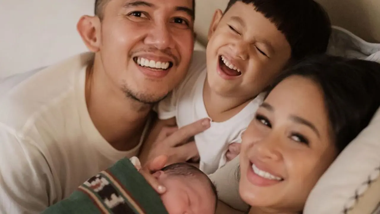 Andien, Ipey, Kawa, dan Anaku Tarisma Jingga. (Foto: Instagram @andienaisyah)