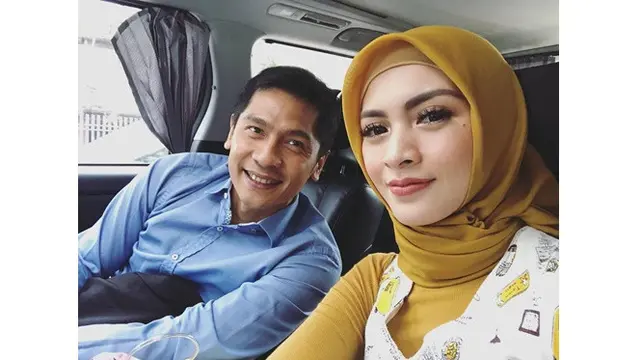Menjelang 5 Tahun Pernikahan, Ini 6 Potret Mesra Donita dan Adi Nugroho