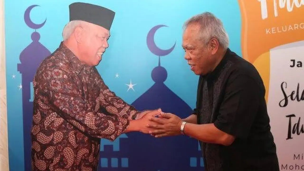 Menteri Nyentrik, Ini 7 Potret Aksi Kocak Basuki Hadimuljono