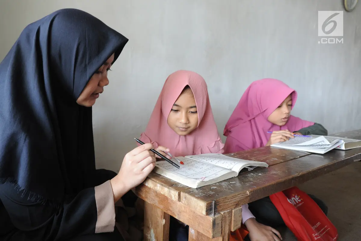 Keunikan Pondok Pesantren Almizan dengan Al-Quran Mininya