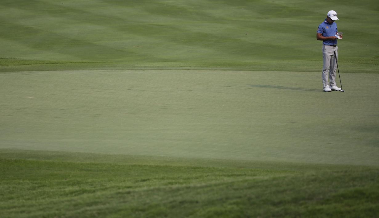 Pegolf membuka catatan saat tampil pada turnamen golf BRI Indonesia Open 2019 di Pondok Indah, Jakarta, Kamis (29/8). Indonesia Open memperebutkan total hadiah 500 ribu US Dollar. (Bola.com/Vitalis Yogi Trisna)