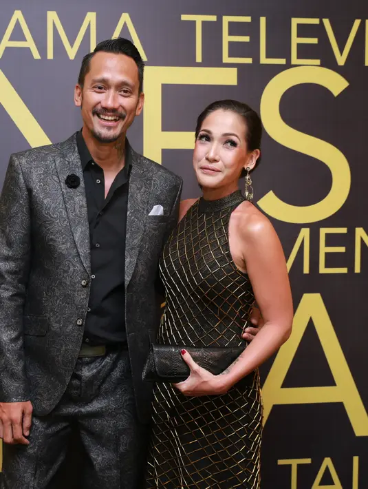 Tora Sudiro sedang menjalani program rehabilitasi akibat narkoba. Meski telah beberapa kali, suami Mieke Amalia itu mengaku masih deg degan saat mendatangi Rumah Sakit Ketergantungan Obat (RSKO) Cibubur, Jakarta Timur.  (Adrian Putra/Bintang.com)