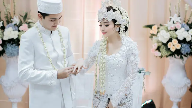 [Bintang] Adzana Bing Slamet dan Rizky Alatas
