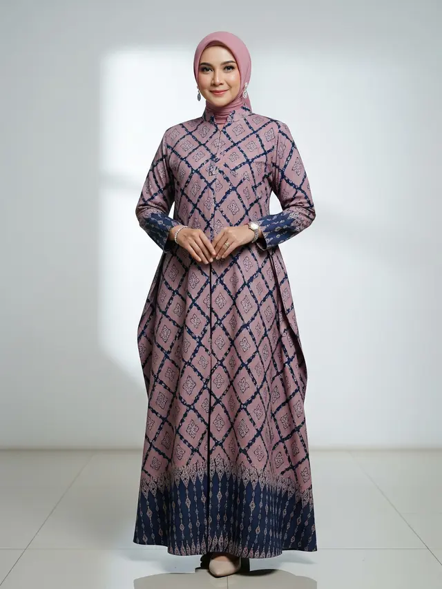 Gamis Batik dengan Kerah Shanghai