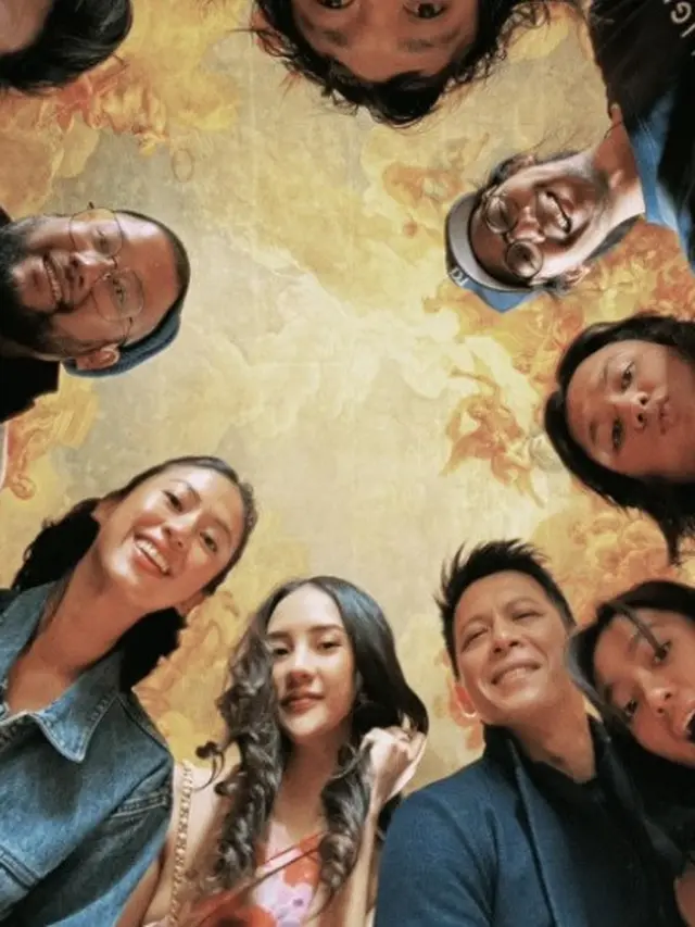 6 Potret Alleia Bareng Rekan Artis Ariel Noah, Mulai Masuk Circle Selebritas
