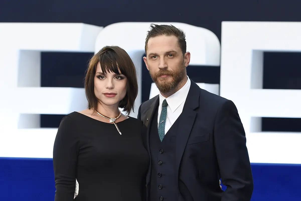 Tom Hardy dan Charlotte Riley