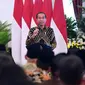 Presiden Jokowi memberikan pengarahan pada Rapat Kerja Tahun 2023 dan Milad ke-6 Badan Pengelola Keuangan Haji (BPKH) di Istana Negara, Jakarta, Selasa (12/12/2023). Jokowi meminta BPKH berhati-hati dalam mengelola dana haji. (Foto: Sekretariat Presiden)