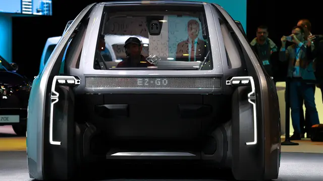 Renault Kenalkan Mobil Robot EZ-GO