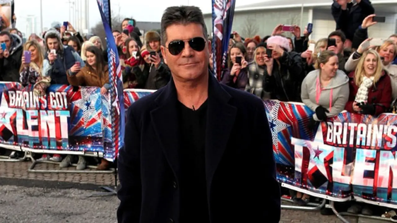 simon-cowell-130909c.jpg