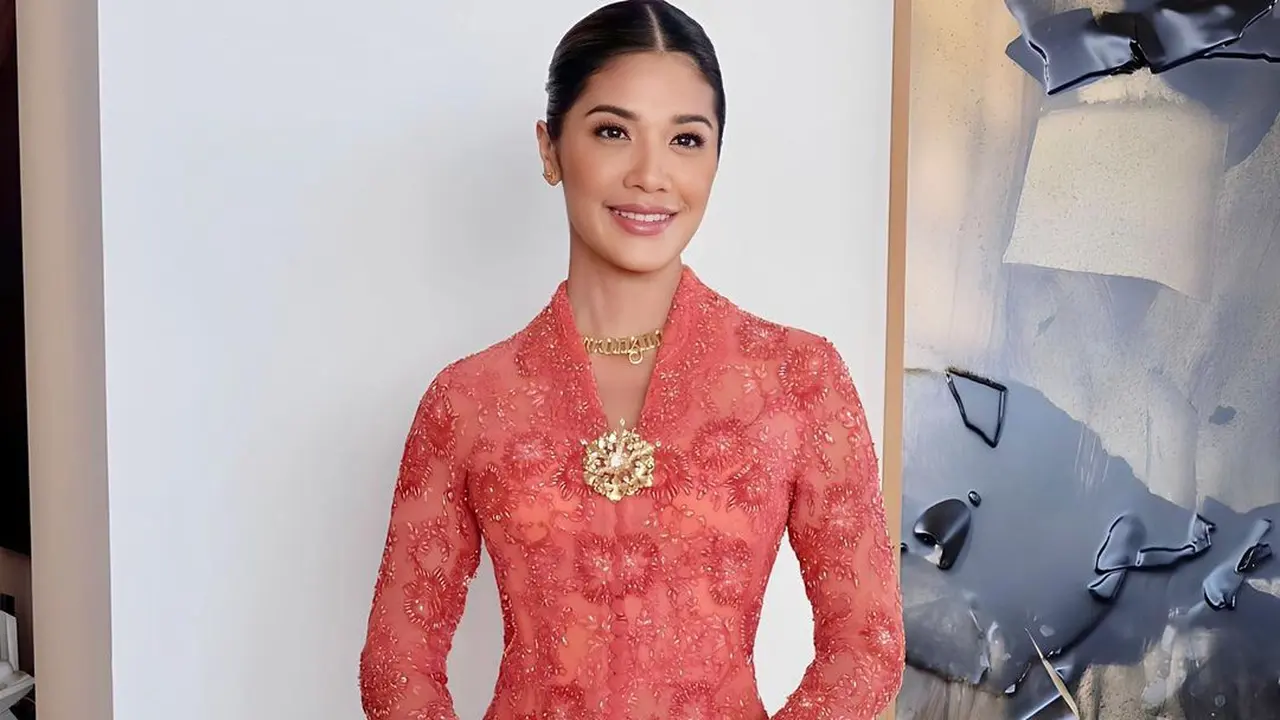 10 Gaya Elegan ala Ibu Pejabat Pakai Kebaya, dari Arumi Bachsin, Kahiyang Ayu hingga Selvi Ananda