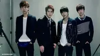 Meski Sibuk, CNBLUE Tetap Tunaikan Tugasnya Menghibur Penggemar