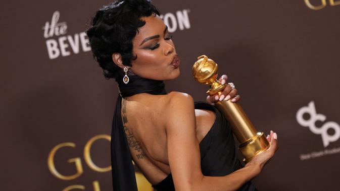 Intip 10 Tren Riasan & Gaya Rambut Terbaik Golden Globes 2026: Bibir Vampy Hingga Sanggul Arsitektural