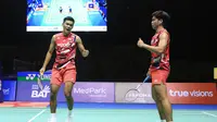 Ganda putra Indonesia&nbsp;Muhammad Shohibul Fikri/Daniel Marthin melangkah ke final&nbsp;Thailand Masters 2025 setelah mengalahkan pasangan tuan rumah&nbsp;Dechapol Puavaranukroh/Kittinupong Kedren. Fikri/Daniel menang 21-17 dan 21-13 di Nimibutr Stadium, Patumwan, Sabtu (1/2).&nbsp;(foto: PBSI)