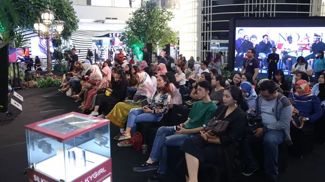 [Bintang] Tyna Kanna Mirdad: MakeupMakeup Fun dan Edukatif Kesuksesan Event Makeup