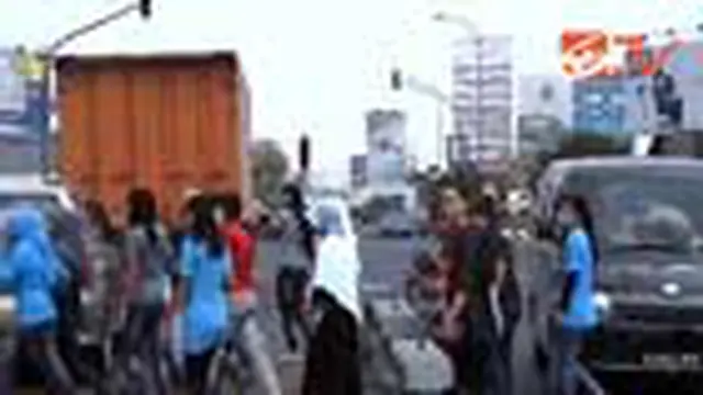 Tol Cileunyi Ramai Lancar