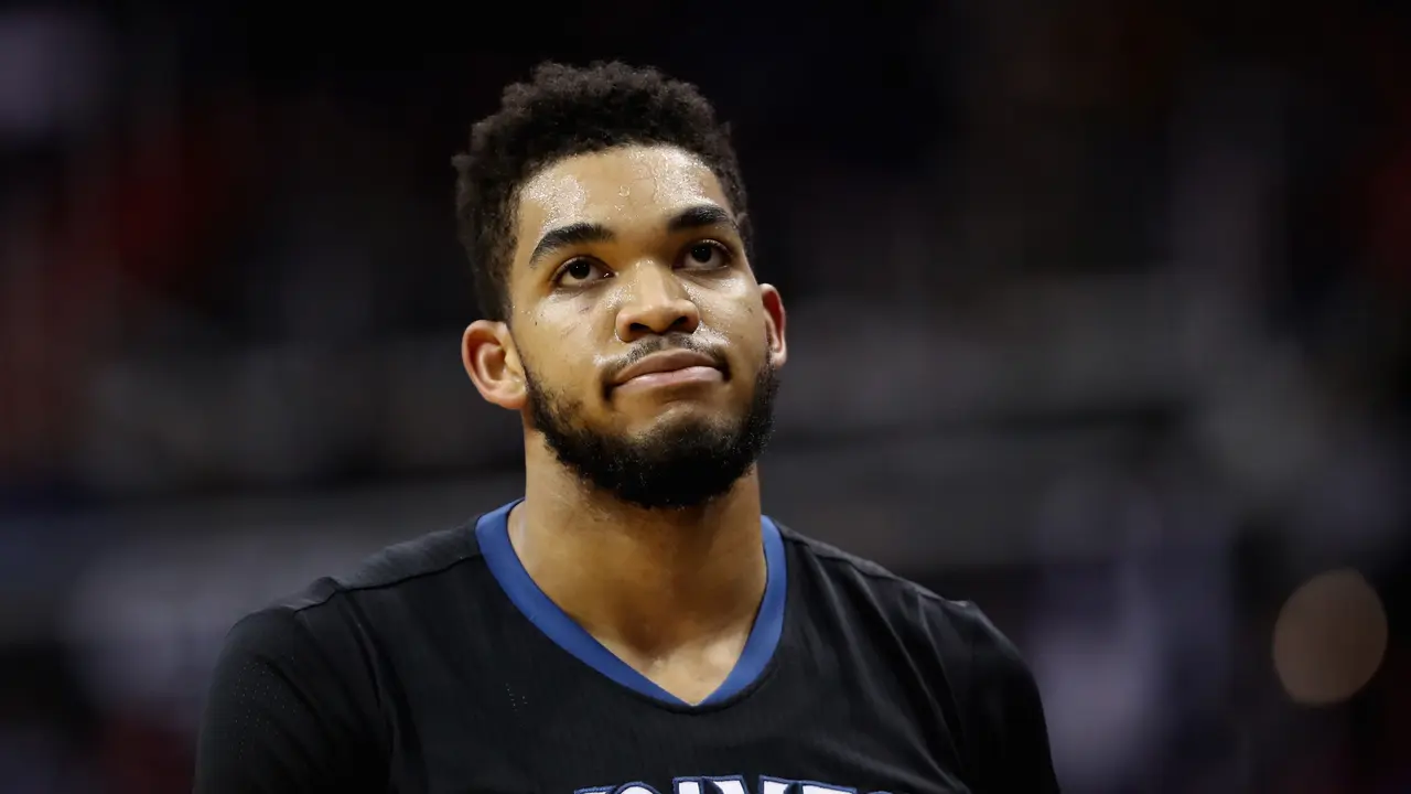 Pemain NBA dari Klub Minnesota Timberwolves Karl Anthony Town