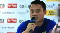 Gelandang Persib Bandung, Dedi Kusnandar, akan menjalani debut melawan Persija sebagai pemain Maung Bandung. (Bola.com/Muhammad Ginanjar)