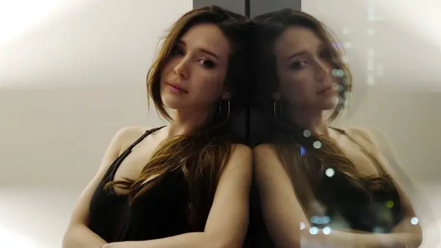 Pesona cantik Eve Suz, perempuan yang dikabarkan dekat dengan Gading Marten