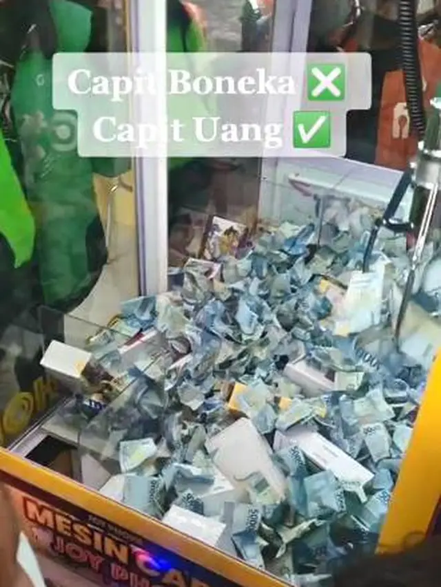 Viral Mesin Capit Uang dan Ponsel di Bali Ini Diserbu Ojol, Saingannya Sisca Kohl