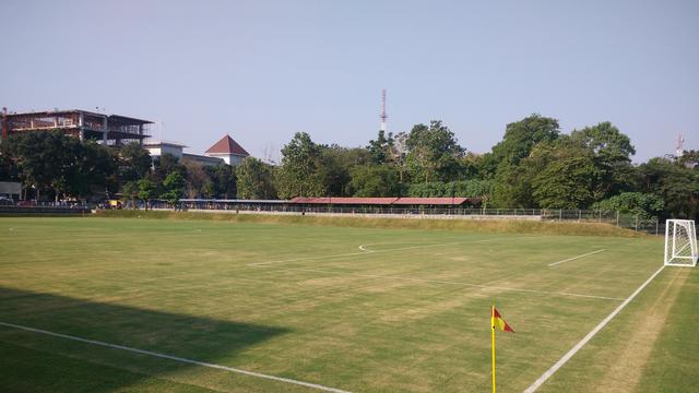 Universitas Islam Indonesia (UII) Yogyakarta, Lapangan sepak bola berstandar internasional