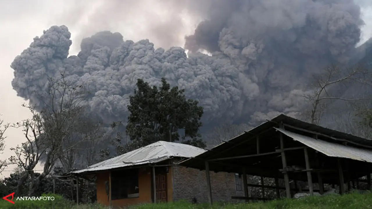 sinabung-awan-140202b.jpg