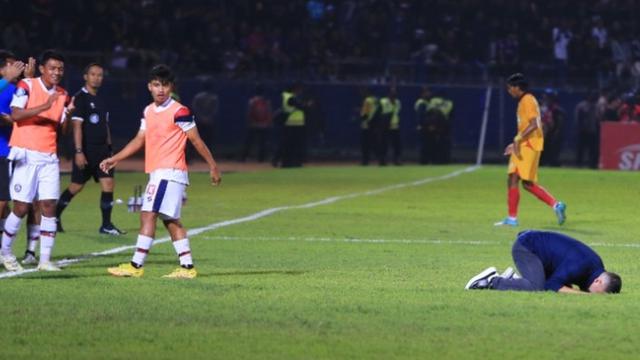 Arema FC, Javier Roca