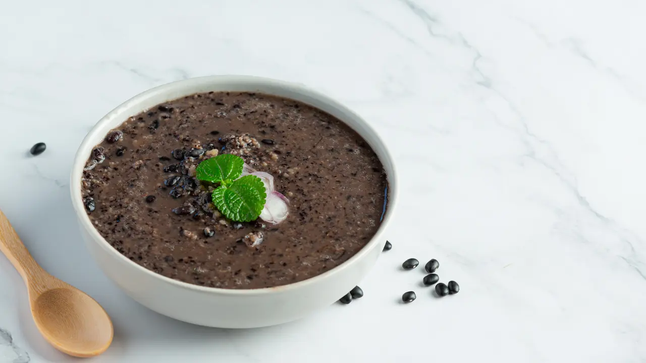 Cara Membuat Bubur Ketan Hitam yang Lembut dan Manis