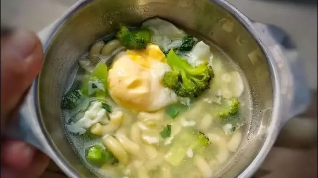 Sup Makaroni Telur Brokoli