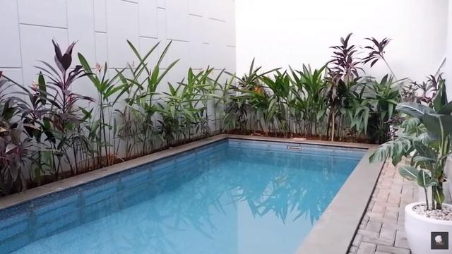 Sarita Abdul Mukti Rumah Barunya Punya Dua Kolam Renang Intip 7 Potretnya Showbiz Liputan6 Com
