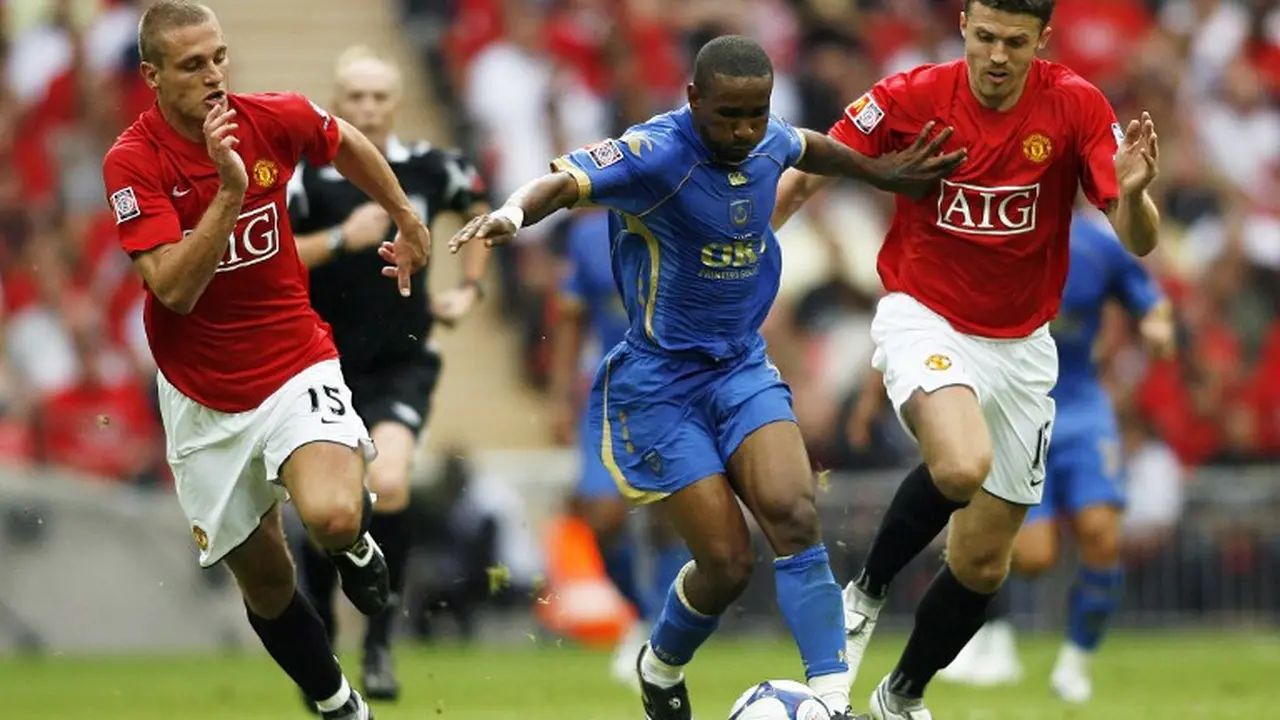 Nemanja Vidic - Michael Carrick (Manchester United)