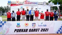 Dalam pesta olahraga empat tahunan masyarakat Garut tersebut, Kecamatan Tarogong Kidul kembali keluar sebagai juara umum untuk kali kedua, disusul Kecamatan Karangpawitan, dan Kecamatan Samarang di tempat ketiga. (Liputan6.com/Jayadi Supriadin)
