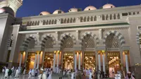 Suasana Masjid Nabawi di Madinah Al Munawwarah. (Liputan6.com/Muhammad Ali)