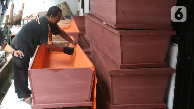 Peti Khusus Jenazah Virus Corona