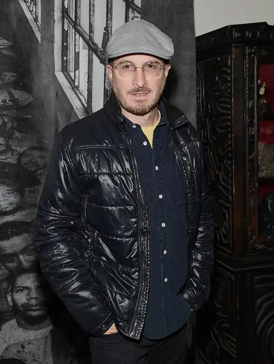 “Darren memiliki sebuah sejarah di masa lalu dengan wanita itu (Theron). Theron pun takut dia akan mengulanginya,” ucap seorang sumber. (AFP/Bintang.com)