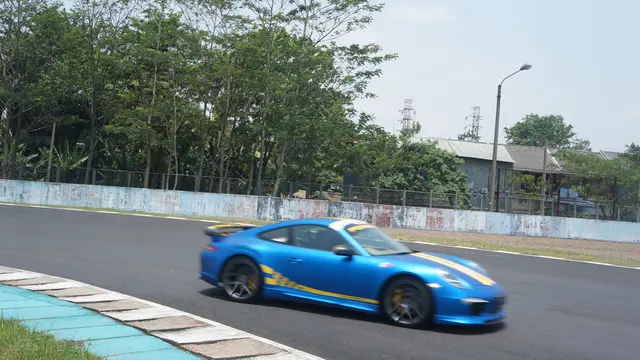 Porsche Sport Driving School-4