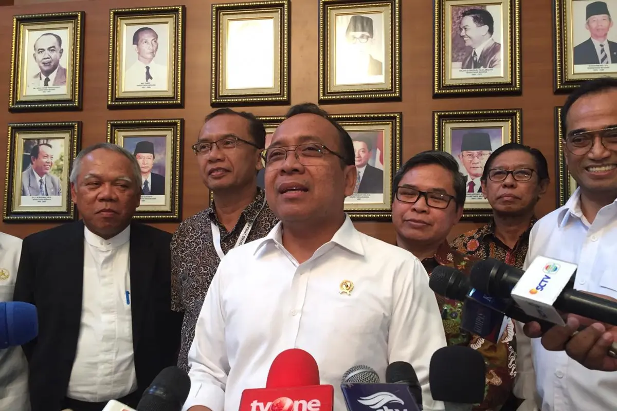 Menteri Sekretaris Negara (Mensesneg) Pratikno  selaku Ketua Komisi Pengarah Pembangunan Kawasan Medan Merdeka. (Merdeka.com/Intan Umbari Prihatin)