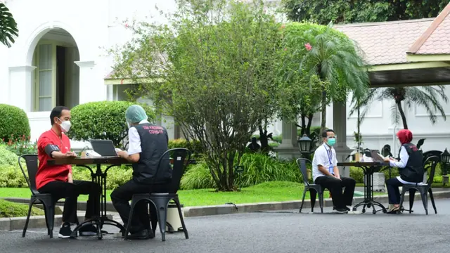Presiden Jokowi Jalani Vaksinasi COVID-19 Dosis Kedua