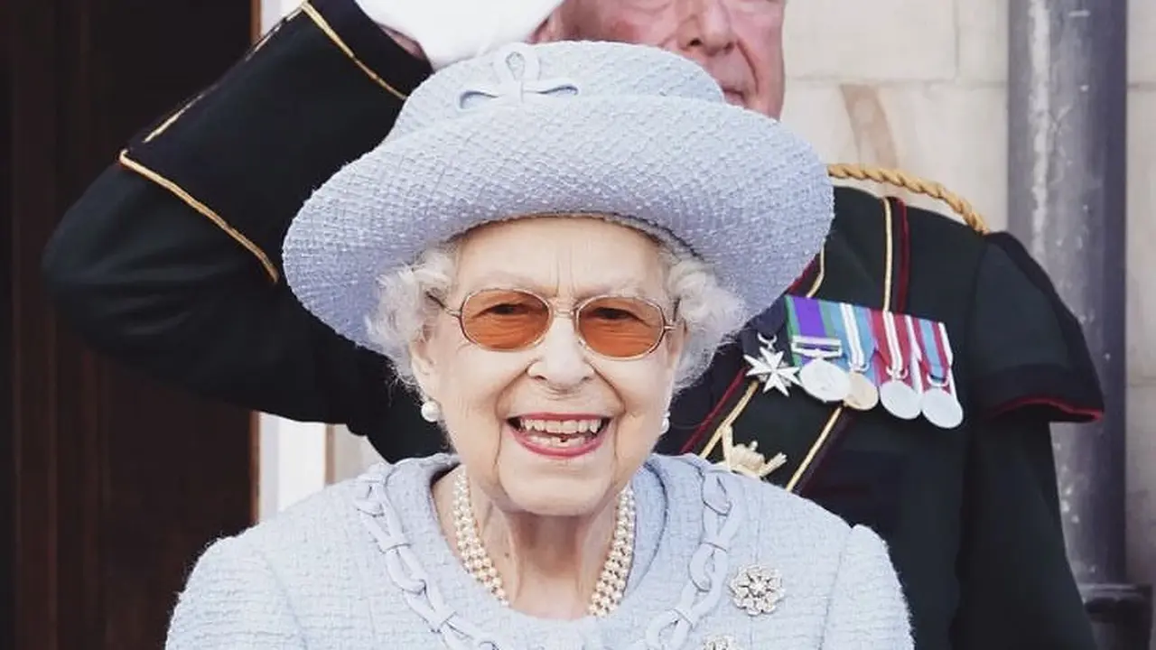 Ratu Elizabeth II