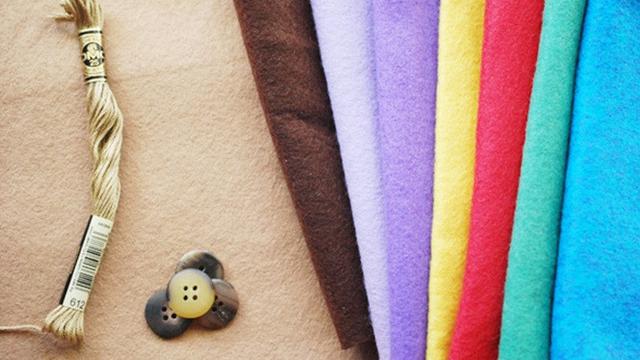 Cara Membuat Boneka dari Kain Flanel