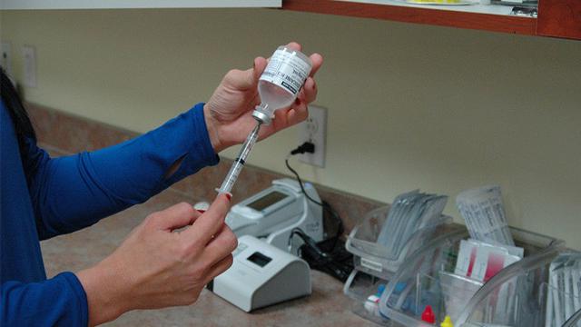 Kisah Tragis, Ibu yang Tak Tolak Beri Vaksin pada 2 Anaknya