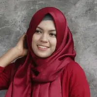 Rizma Uldiandari sebelum jadi guru pernah kuliah di jurusan keperawatan.