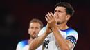 Harry Maguire masuk sebagai pemain pengganti pada awal babak kedua. Maguire menggantikan posisi Marc Guehi. (AFP/Andy Buchanan)