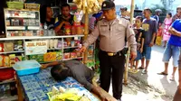 Akhir Hidup Lelaki Tua Pemanggul Pisang di Warung Kopi