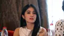 Setelah resmi menjadi istri, Sandra Dewi kembali menjalani syuting. Ia terlibat dalam sinetron stripping. Hal itu membuat sang suami, Harvey Moeis senang. (Nurwahyunan/Bintang.com)