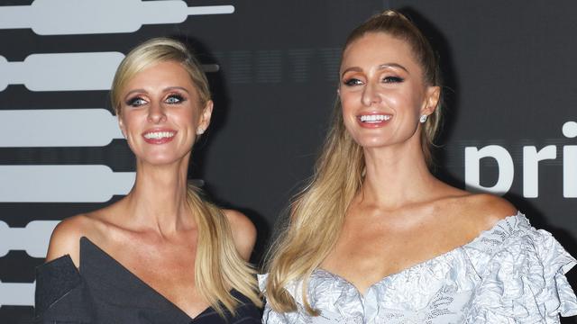 Adu Cantik Paris Hilton dan Adiknya di NYFW 2019